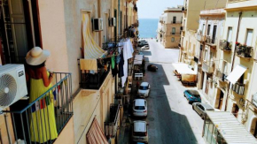 Mare Azzurro, Trapani